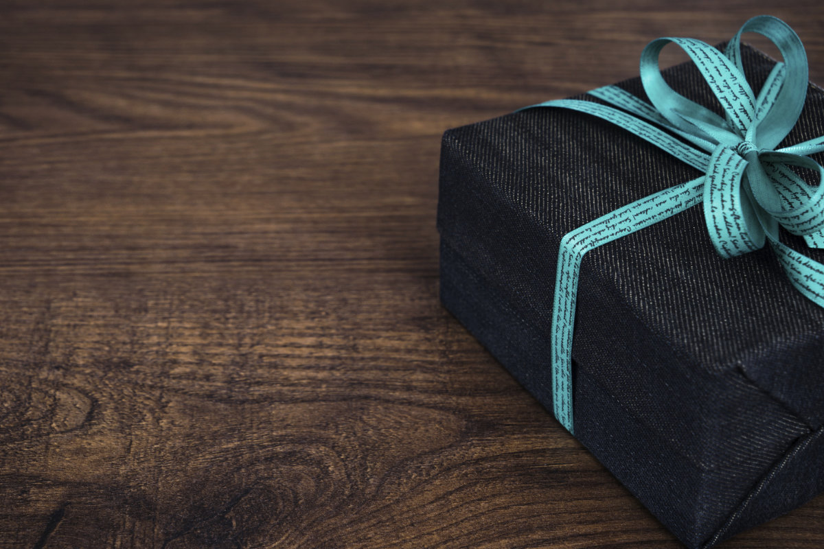 What makes a dating app swindler?